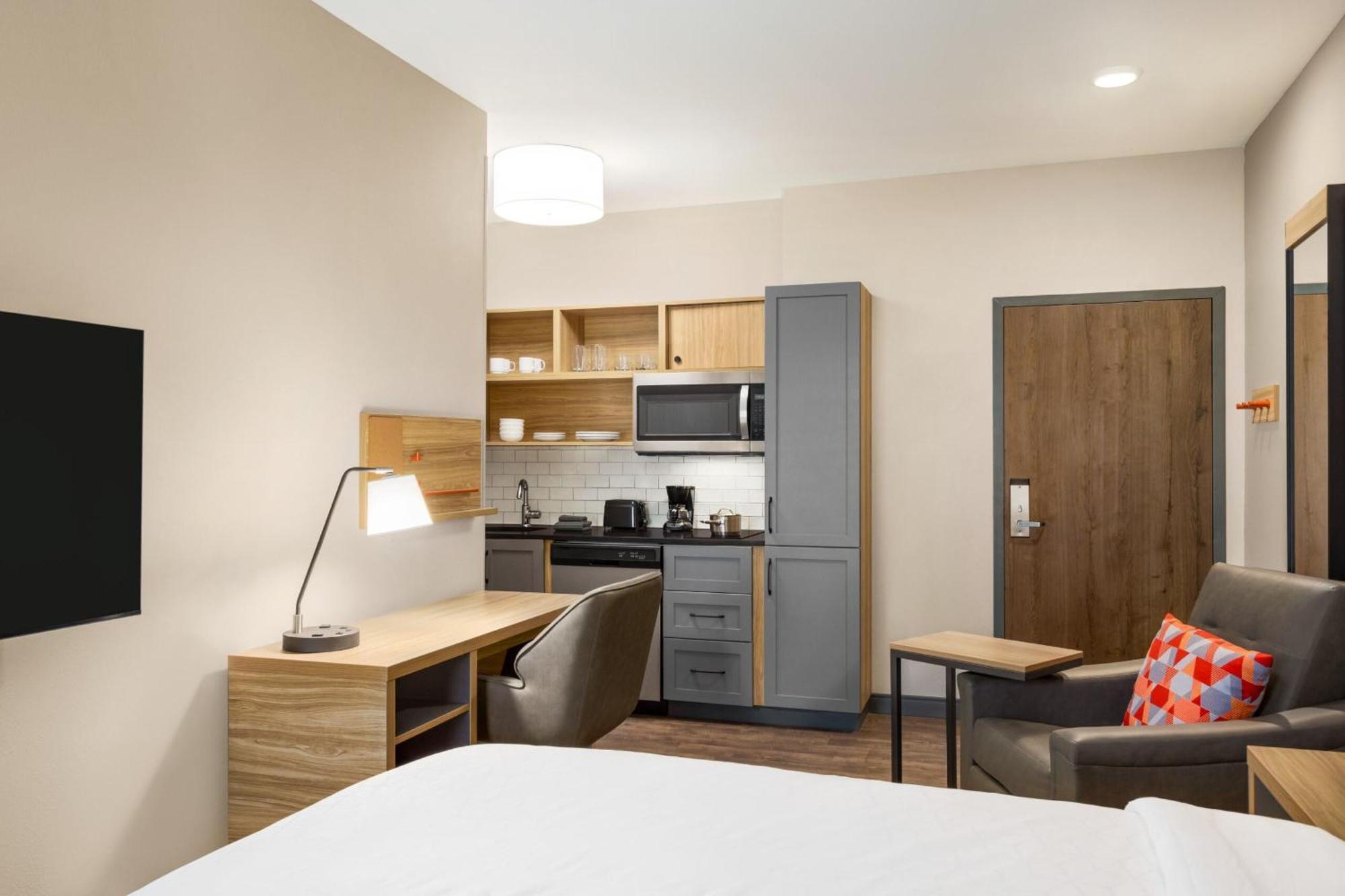 Candlewood Suites Miami - Doral By Ihg Tamiami المظهر الخارجي الصورة