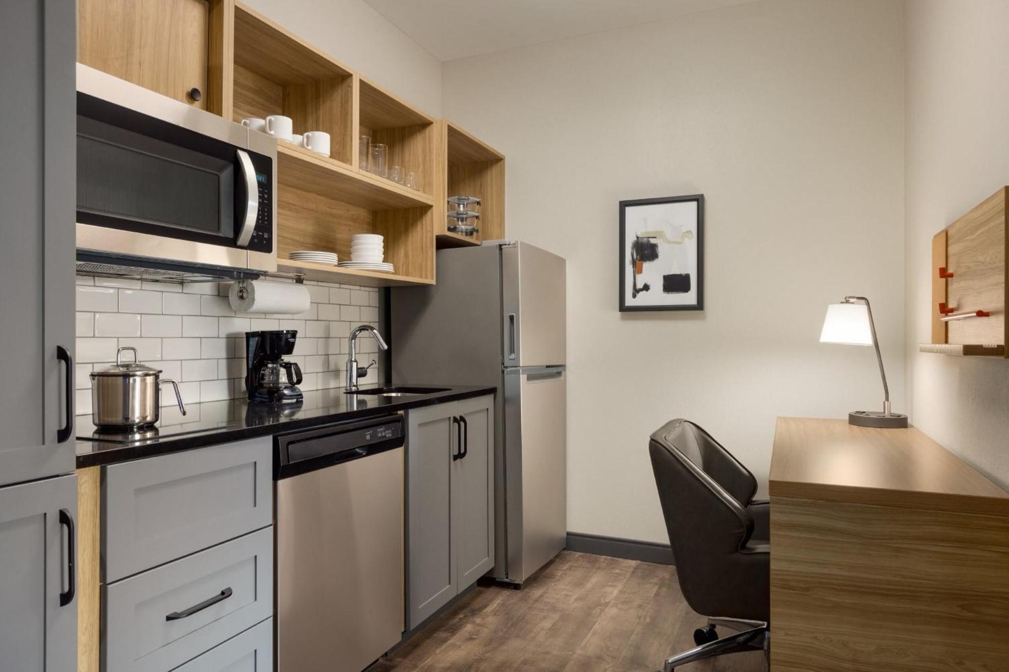 Candlewood Suites Miami - Doral By Ihg Tamiami المظهر الخارجي الصورة